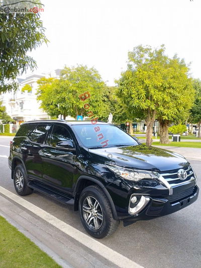 Xe Toyota Fortuner 2.7V 4x2 AT 2019