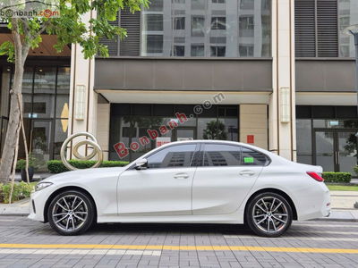 Xe BMW 3 Series 320i Sport Line 2024