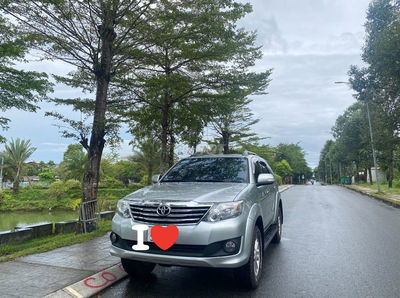 Toyota Fortuner 2014 2.7V 4x2 AT - 124000 km