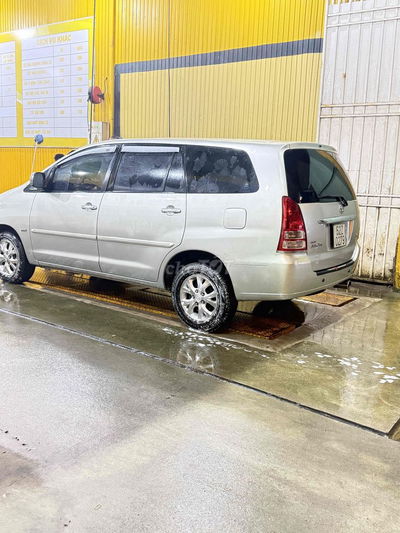 Toyota Innova 2006 G - 185000 km