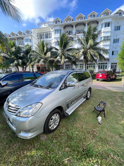 Toyota Innova 2010 V - 200000 km