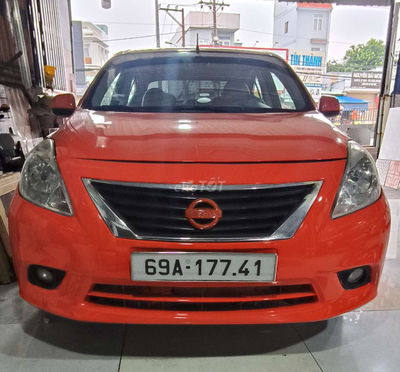 Nissan Sunny 1.5 MT 2015 5 chỗ