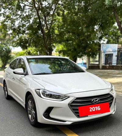 Hyundai Elantra 1.6 số tự động dk 2016
