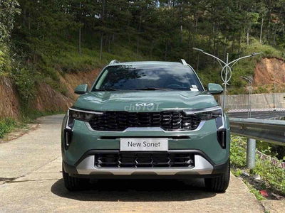 Kia Sonet 2025 Deluxe 1.5 AT