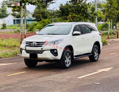 Xe Toyota Fortuner 2.4G 4x2 MT 2017