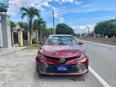 Xe Toyota Camry 2.0G 2019