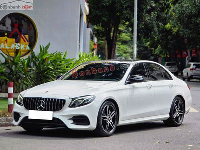 Xe Mercedes Benz E class E300 AMG 2019