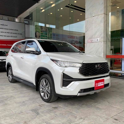 Toyota Innova Cross 2024 HEV - 7000 km
