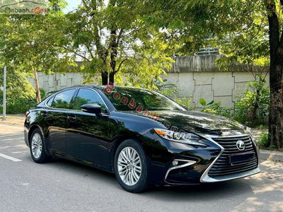 Xe Lexus ES 250 2017