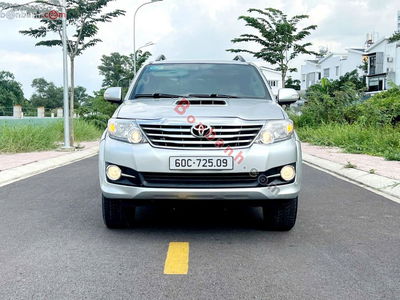 Xe Toyota Fortuner 2.5G 2016