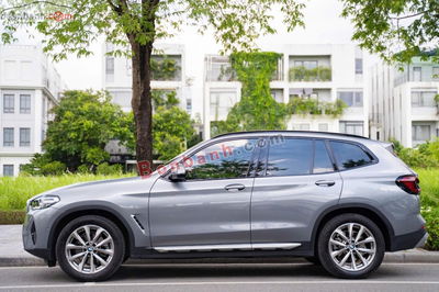 Xe BMW X3 sDrive20i 2024