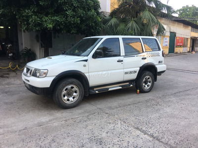 terano ll máy dầu 7 chỗ diezen 2 cầu tubo xe đẹp