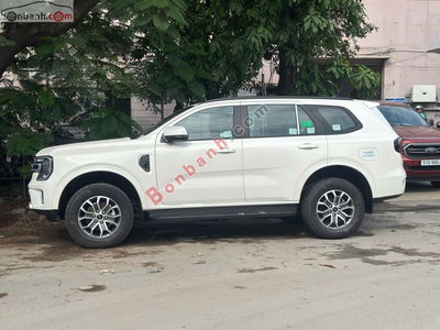 Xe Ford Everest Ambiente 2.0L 4x2 AT 2025
