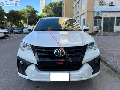 Xe Toyota Fortuner 2.7V 4x2 AT TRD 2019