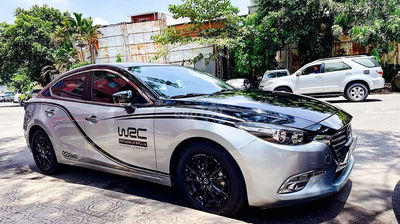 Mazda 3 AT 2017 màu Bạc, 67.000 km