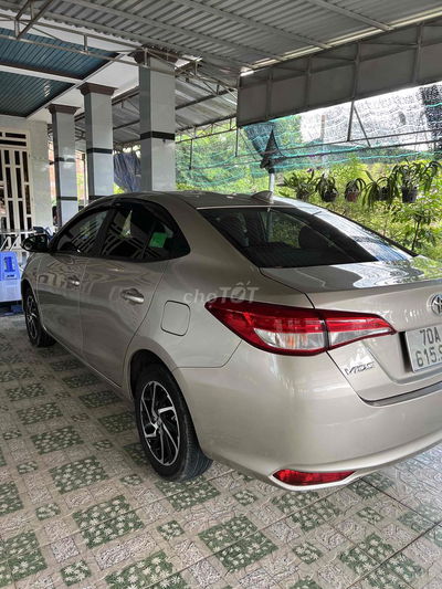 Toyota Vios 2021 E CVT - 180000 km