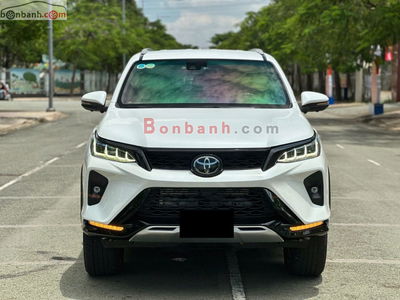 Xe Toyota Fortuner 2.8V 4x4 AT Legender 2021