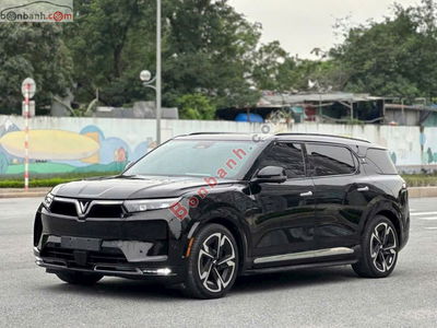 Xe VinFast VF9 Plus 6S 2023