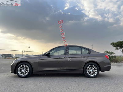 Xe BMW 3 Series 320i 2013