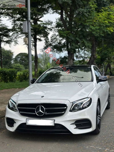 Xe Mercedes Benz E class E300 AMG 2019