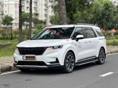 Xe Kia Carnival 2024