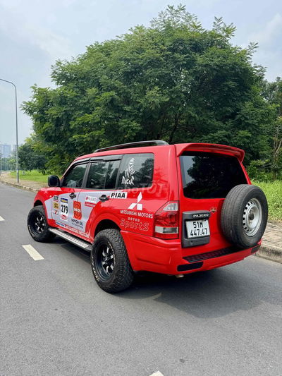 Mitsubishi Pajero 2005