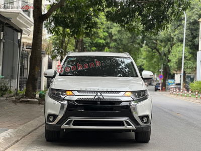 Xe Mitsubishi Outlander 2.0 CVT Premium 2020
