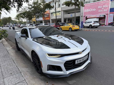 Chevrolet Camaro 2017 Xe thể thao cơ bắp Mỹ