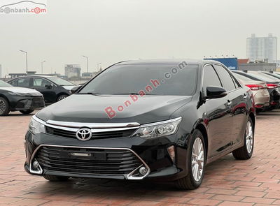 Xe Toyota Camry 2.0E 2017