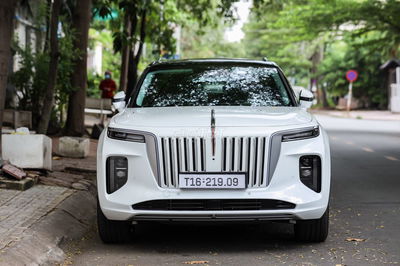 Ô tô Hongqi HS9 2022 màu trắng, 60.000 km