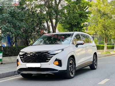 Xe Hyundai Custin Cao Cấp 2.0T 2024