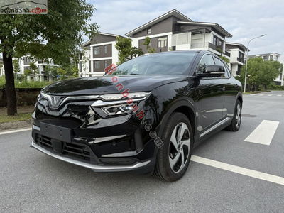 Xe VinFast VF8 S 2024