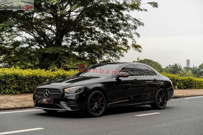 Xe Mercedes Benz E class E300 AMG 2021