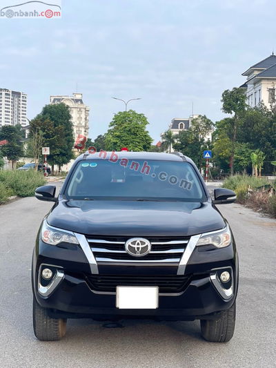 Xe Toyota Fortuner 2.7V 4x2 AT 2017