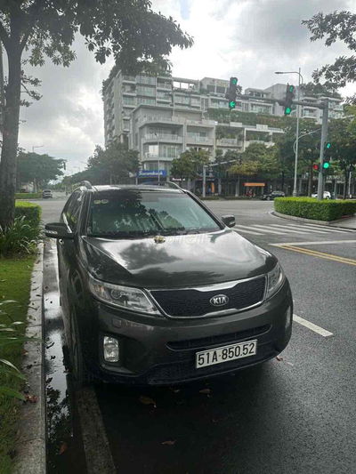 Kia Sorento 2014 DATH 2.2L 2WD - 180000 km