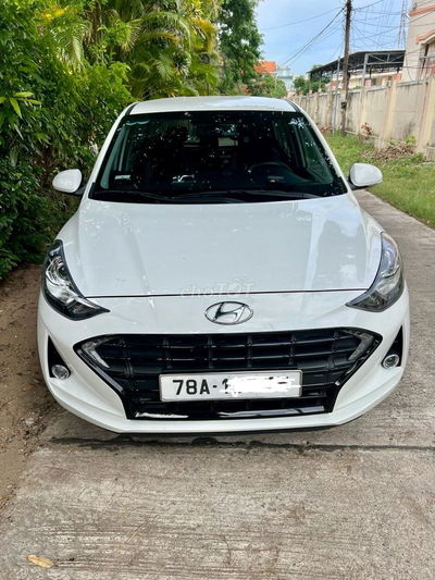 Hyundai Grand i10 AT bản đủ 2023 trắng