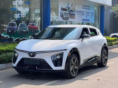 VF7 LÁI ĐẲNG CẤP+BANK 90%+LÃI 3 NĂM 4.8%+BAO HS