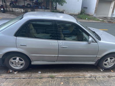 Toyota Corolla 2000 GLi 1.6 MT - 10000 km