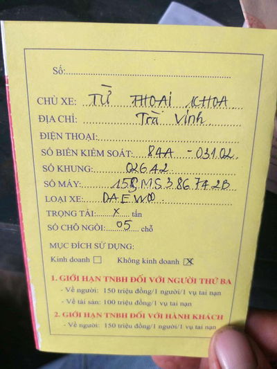 Ô tô Daewoo Lanos 2001 số sàn 5 chỗ