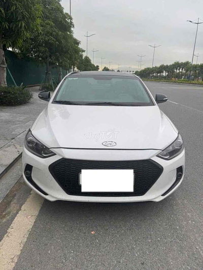 Hyundai Elantra 2016 1.6 AT - 130000 km