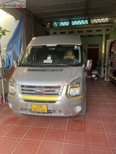 Xe Ford Transit Standard MID 2016