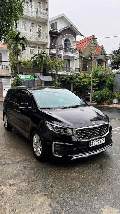 Kia Sedona 2019 Luxury D - 134000 km