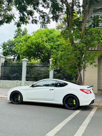 Hyundai Genesis 2009 - 115000 km