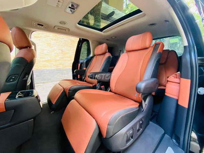 Kia Carnival 2023 Signature 2.2D - 50000 km