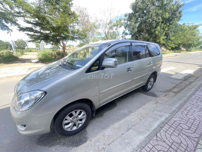 Toyota Innova 2007 G - 120000 km