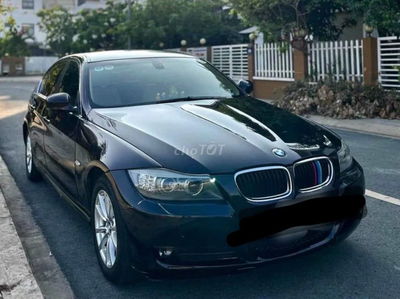 BMW 320i 2010 màu đen, ghế da, 113.000 km