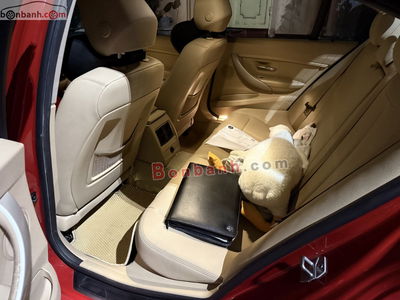 Xe BMW 3 Series 320i 2016