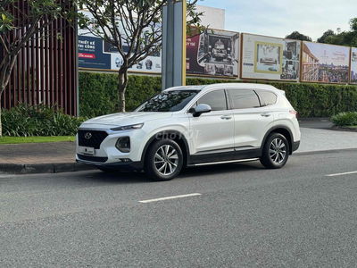 Hyundai Santa Fe sx2020 AT Diesel Base - Odo 74k