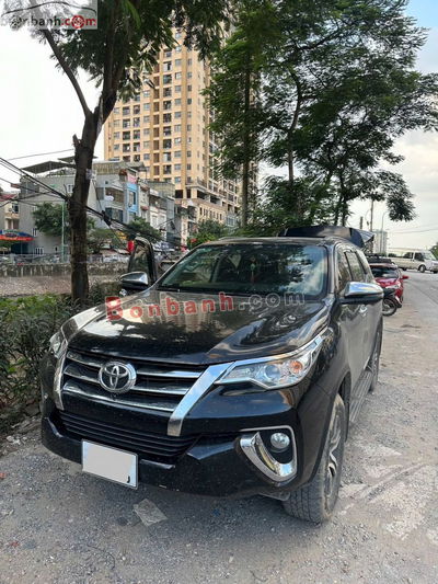 Xe Toyota Fortuner 2.4G 4x2 AT 2018