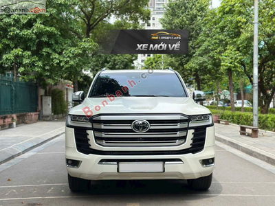 Xe Toyota Land Cruiser 3.5 V6 2023